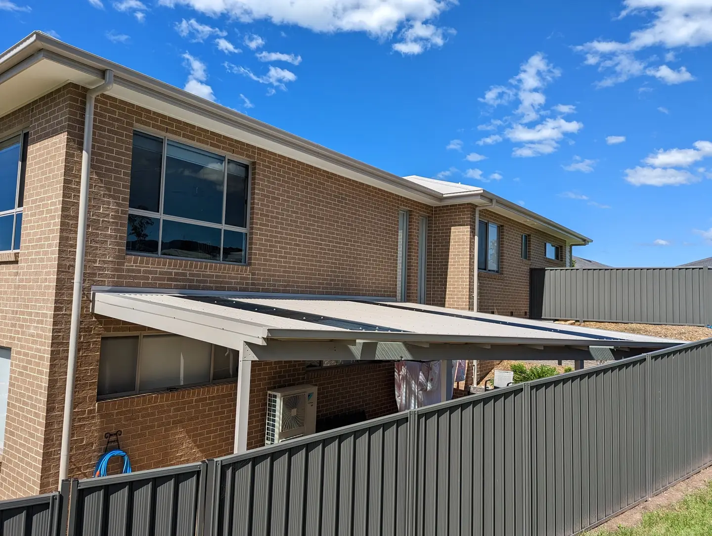 Skillion pergola in Dapto built by Trademark Construction Illawarra
